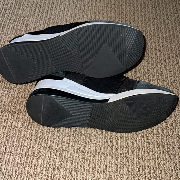 MICHAEL Michael Kors Felix Canvas & Faux Snake Trainers 9 Black - Picture 7 of 7